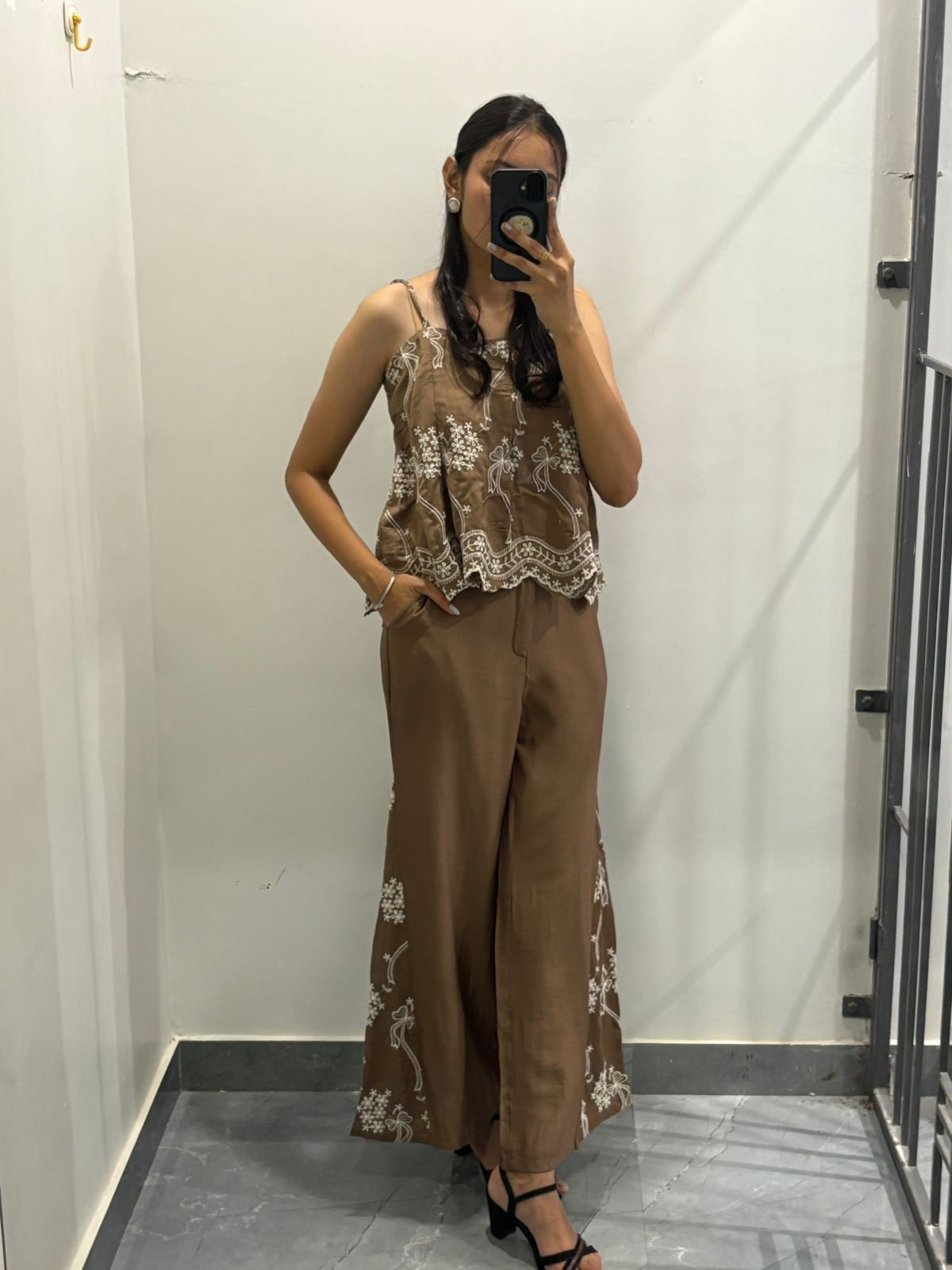 Embroidered crop top coordset