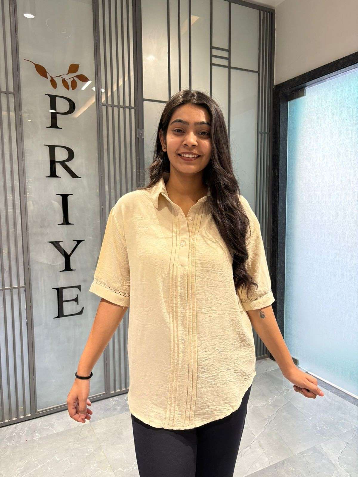 Solid loose fit shirt