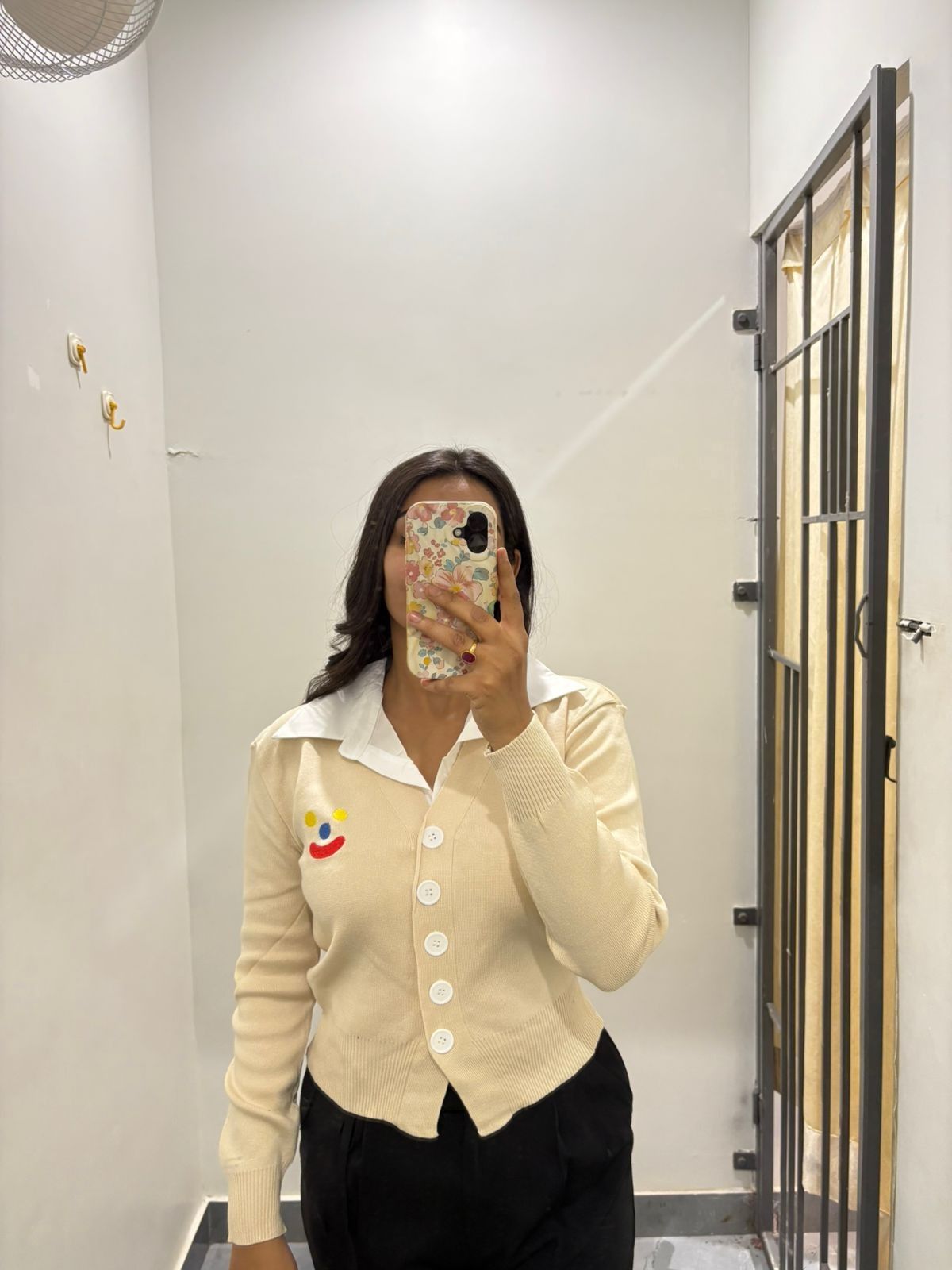 Collared knitted sweatshirt